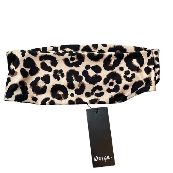 NWT Nasty Gal Bikini Top – Leopard Print Bandeau Swim Top Size 6 - Picture 3 of 3